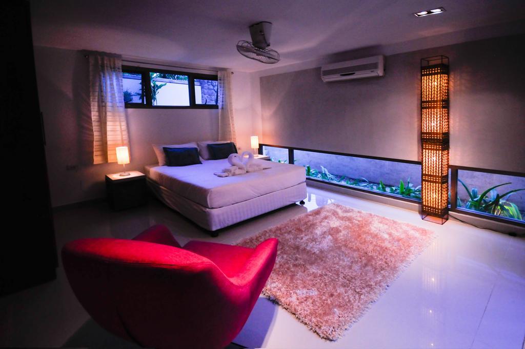 Nai Harn Beach Villa Eksteriør billede